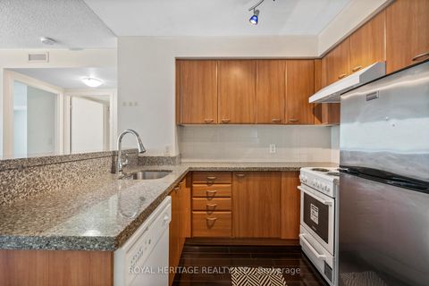 Photo 7 at 1716 - 38 Lee Centre Drive, Woburn, Toronto