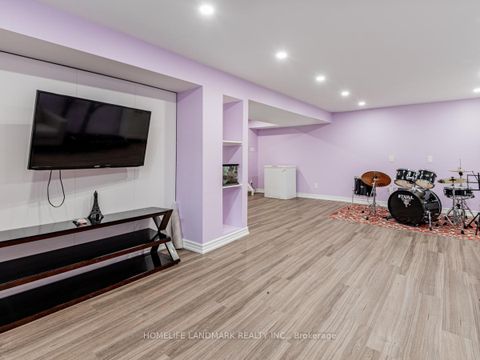 Photo 41 at 9 Eastman Crescent, Leslie Valley, Newmarket