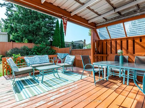 Photo 45 at 9 Eastman Crescent, Leslie Valley, Newmarket
