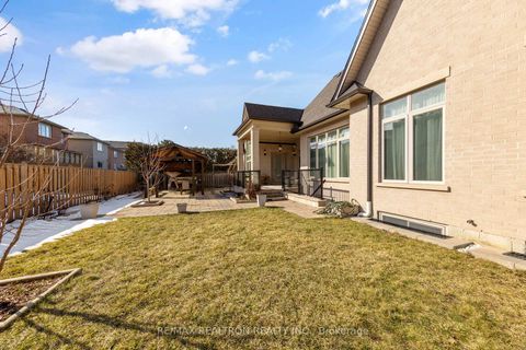 Photo 2 at 223 Crestwood Road, Yorkhill, Vaughan