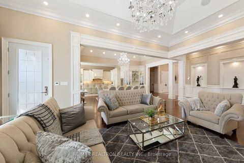Photo 12 at 223 Crestwood Road, Yorkhill, Vaughan