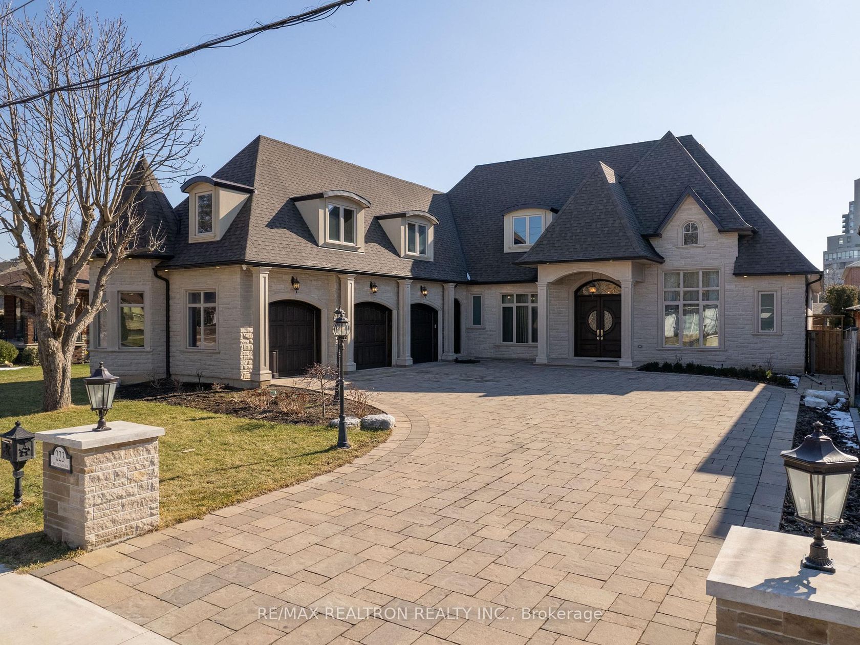223 Crestwood Road, Yorkhill, Vaughan 