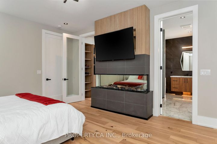 Photo 16 at 58 Farningham Crescent, Rosethorn, Toronto