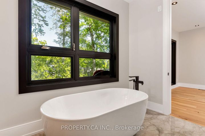 Photo 20 at 58 Farningham Crescent, Rosethorn, Toronto