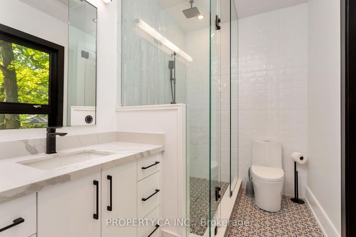 Photo 28 at 58 Farningham Crescent, Rosethorn, Toronto