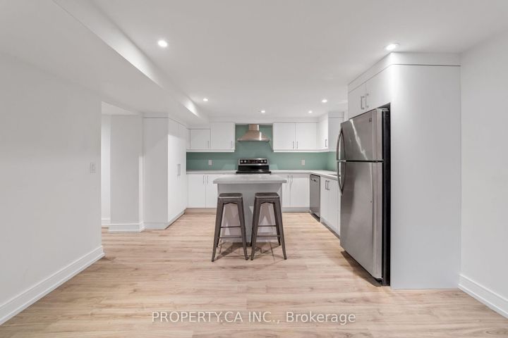 Photo 33 at 58 Farningham Crescent, Rosethorn, Toronto