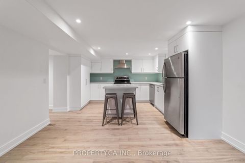 Photo 33 at 58 Farningham Crescent, Rosethorn, Toronto