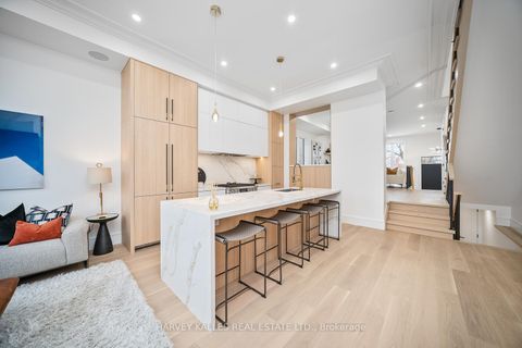 Photo 10 at 67 Lesmount Avenue, East York, Toronto