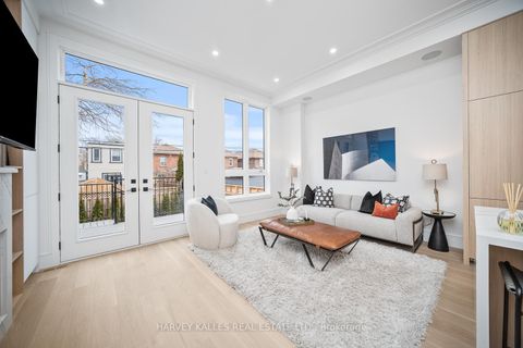 Photo 13 at 67 Lesmount Avenue, East York, Toronto