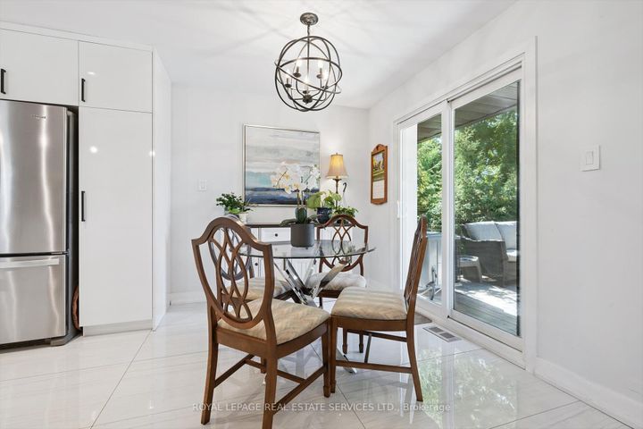 Photo 8 at 1 Hillavon Drive, Rosethorn, Toronto