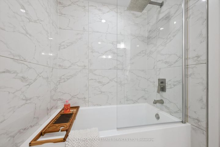 Photo 27 at 1 Hillavon Drive, Rosethorn, Toronto