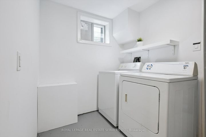 Photo 28 at 1 Hillavon Drive, Rosethorn, Toronto