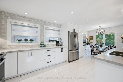 Photo 13 at 1 Hillavon Drive, Rosethorn, Toronto