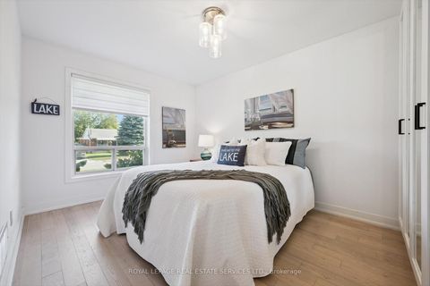 Photo 16 at 1 Hillavon Drive, Rosethorn, Toronto