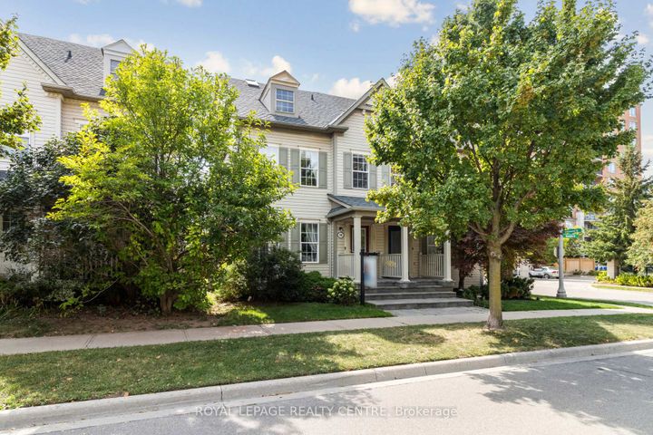 Photo 24 at 90 Georgian Drive, RO River Oaks, Oakville