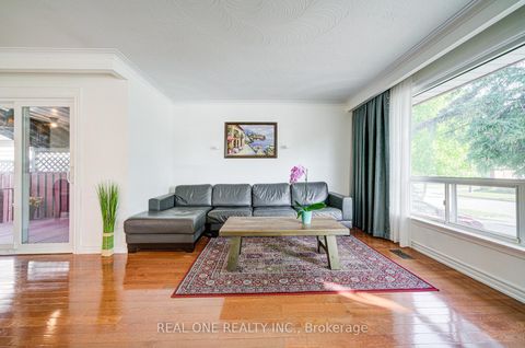 Photo 6 at 122 Marilake Drive, Malvern West, Toronto