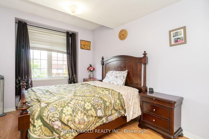 Photo 23 at 32 Rubysilver Drive, Vales of Castlemore, Brampton