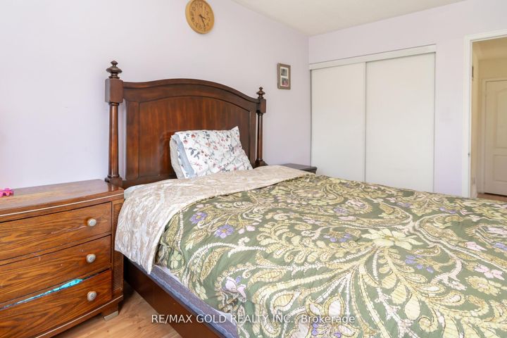 Photo 24 at 32 Rubysilver Drive, Vales of Castlemore, Brampton
