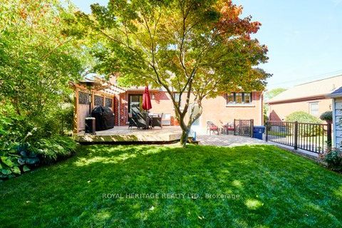 Photo 6 at 35 Glen Muir Drive, Cliffcrest, Toronto