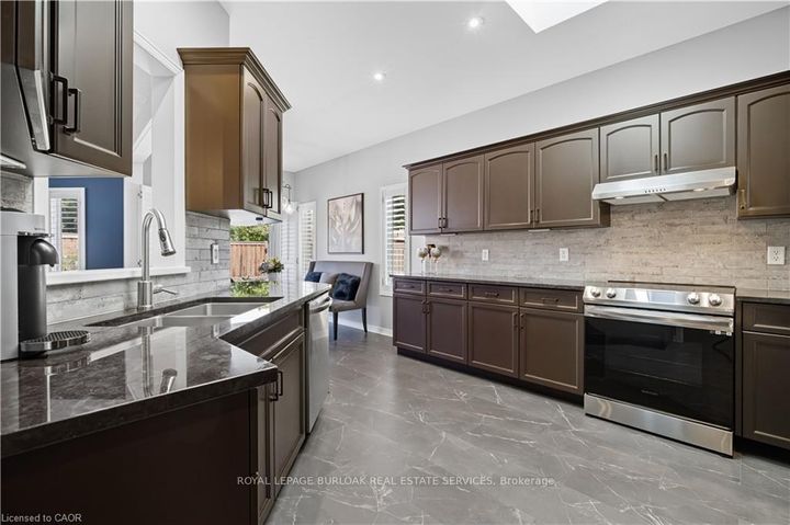 Photo 11 at 4334 Millcroft Park Drive, Rose, Burlington