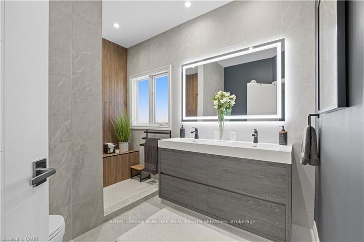 Photo 18 at 4334 Millcroft Park Drive, Rose, Burlington