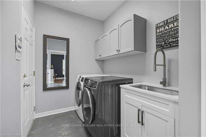 Photo 23 at 4334 Millcroft Park Drive, Rose, Burlington