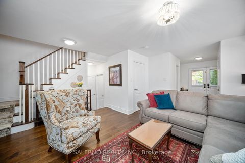 Photo 8 at 19 Ed Quigg Way, Sonoma Heights, Vaughan