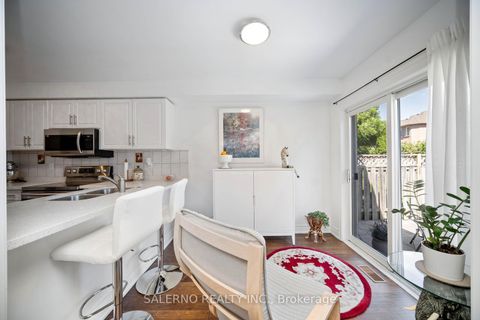 Photo 16 at 19 Ed Quigg Way, Sonoma Heights, Vaughan