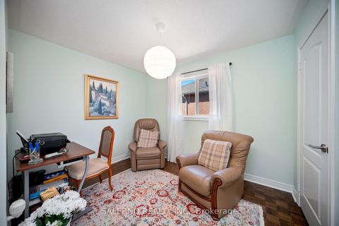 Photo 28 at 19 Ed Quigg Way, Sonoma Heights, Vaughan