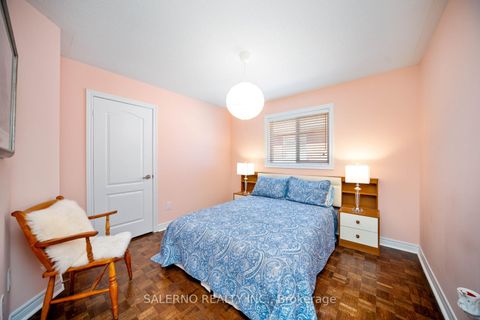 Photo 30 at 19 Ed Quigg Way, Sonoma Heights, Vaughan