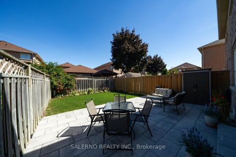 Photo 40 at 19 Ed Quigg Way, Sonoma Heights, Vaughan