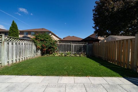 Photo 44 at 19 Ed Quigg Way, Sonoma Heights, Vaughan