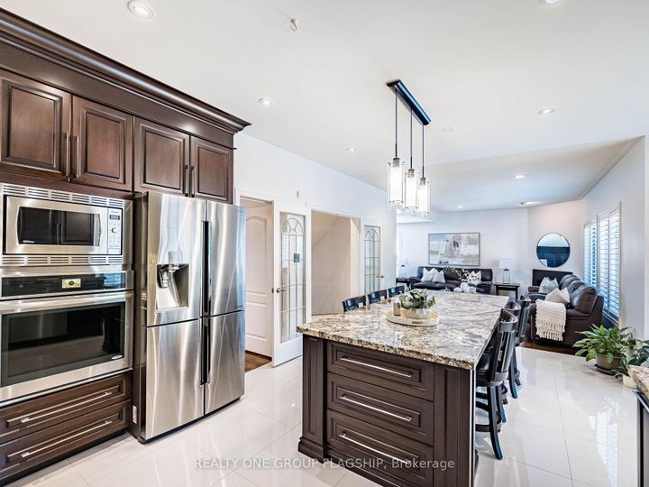 Photo 17 at 5290 Hilton Court, Central Erin Mills, Mississauga