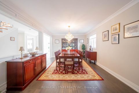 Photo 18 at 28 Cobblestone Drive, Don Valley Village, Toronto