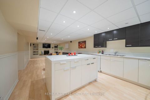 Photo 34 at 28 Cobblestone Drive, Don Valley Village, Toronto