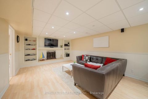 Photo 35 at 28 Cobblestone Drive, Don Valley Village, Toronto