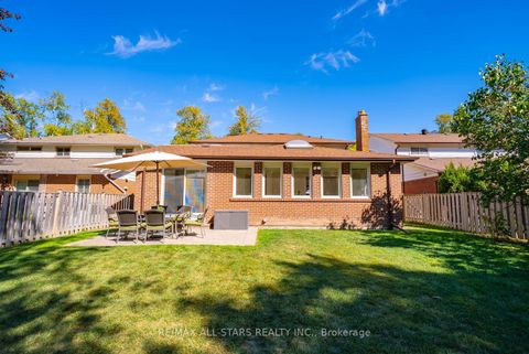 Photo 38 at 28 Cobblestone Drive, Don Valley Village, Toronto