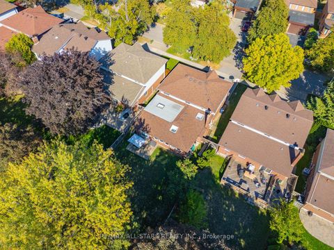 Photo 42 at 28 Cobblestone Drive, Don Valley Village, Toronto