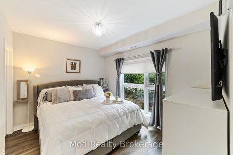 Photo 10 at 129 - 128 Grovewood Common, GO Glenorchy, Oakville
