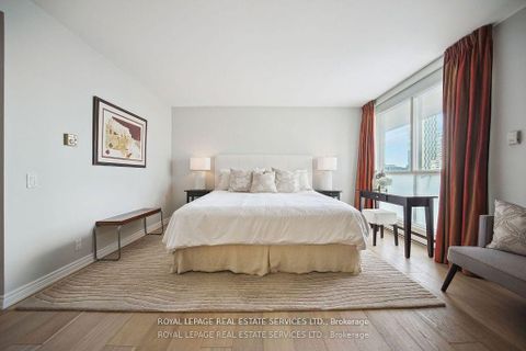 Photo 13 at 601 - 480 Queens Quay W, Waterfront Communities C1, Toronto