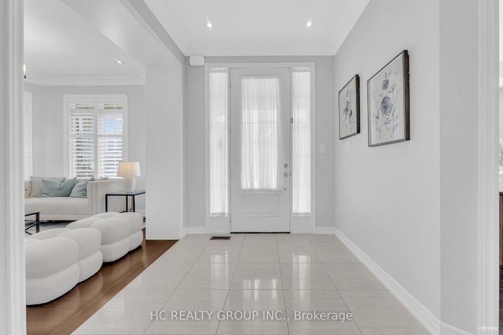 Photo 6 at 56 William Bartlett Drive, Berczy, Markham