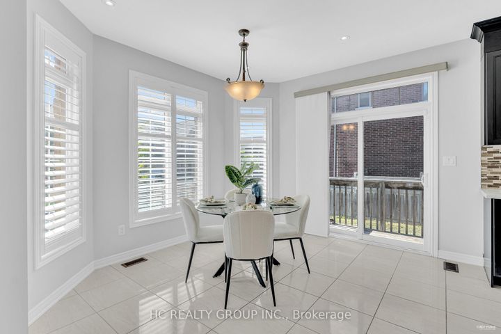 Photo 9 at 56 William Bartlett Drive, Berczy, Markham