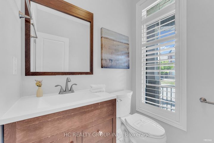 Photo 16 at 56 William Bartlett Drive, Berczy, Markham