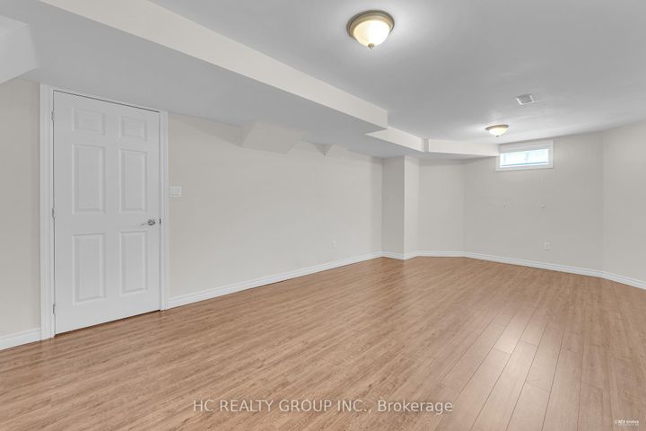 Photo 35 at 56 William Bartlett Drive, Berczy, Markham