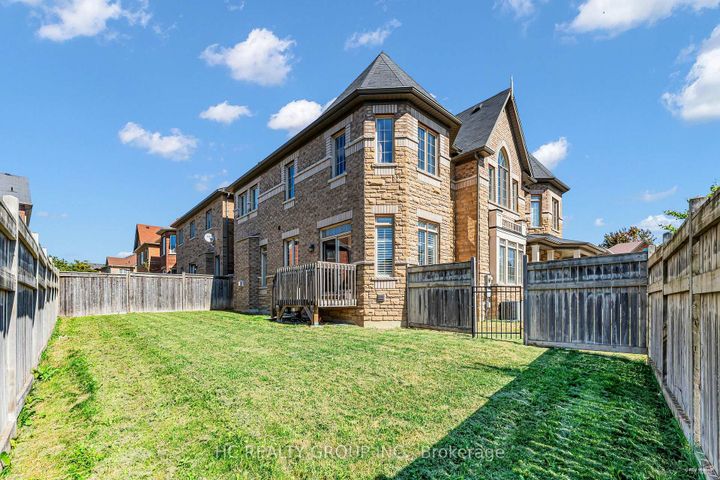 Photo 38 at 56 William Bartlett Drive, Berczy, Markham