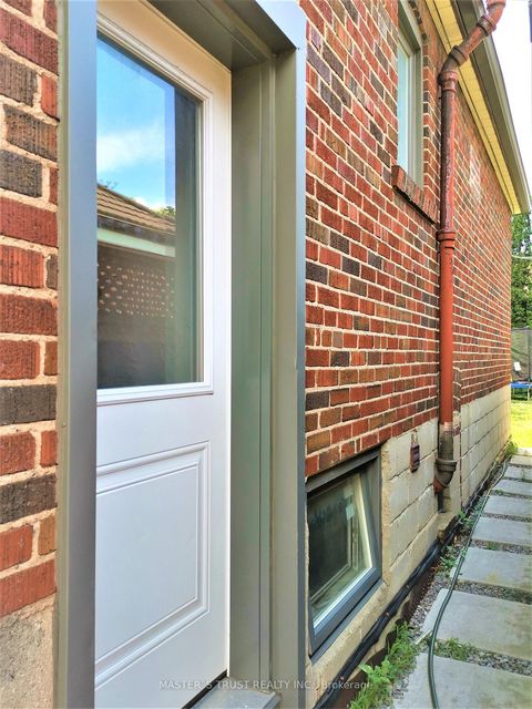 Photo 2 at 623 O' Connor Dr Drive, East York, Toronto