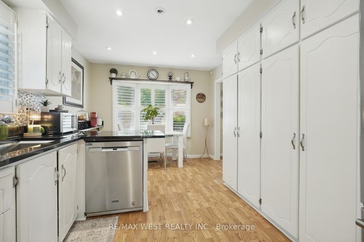 Photo 15 at 3060 Ilomar Court, Meadowvale, Mississauga