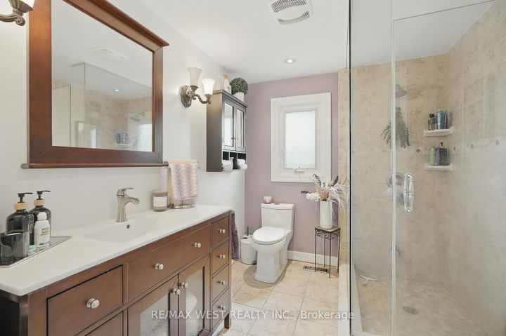 Photo 24 at 3060 Ilomar Court, Meadowvale, Mississauga