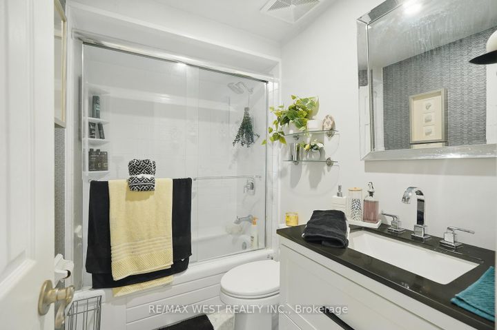 Photo 29 at 3060 Ilomar Court, Meadowvale, Mississauga