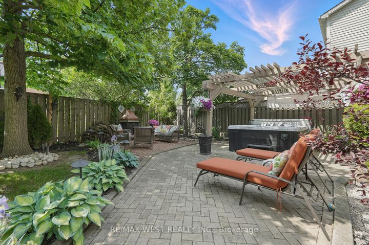 Photo 36 at 3060 Ilomar Court, Meadowvale, Mississauga